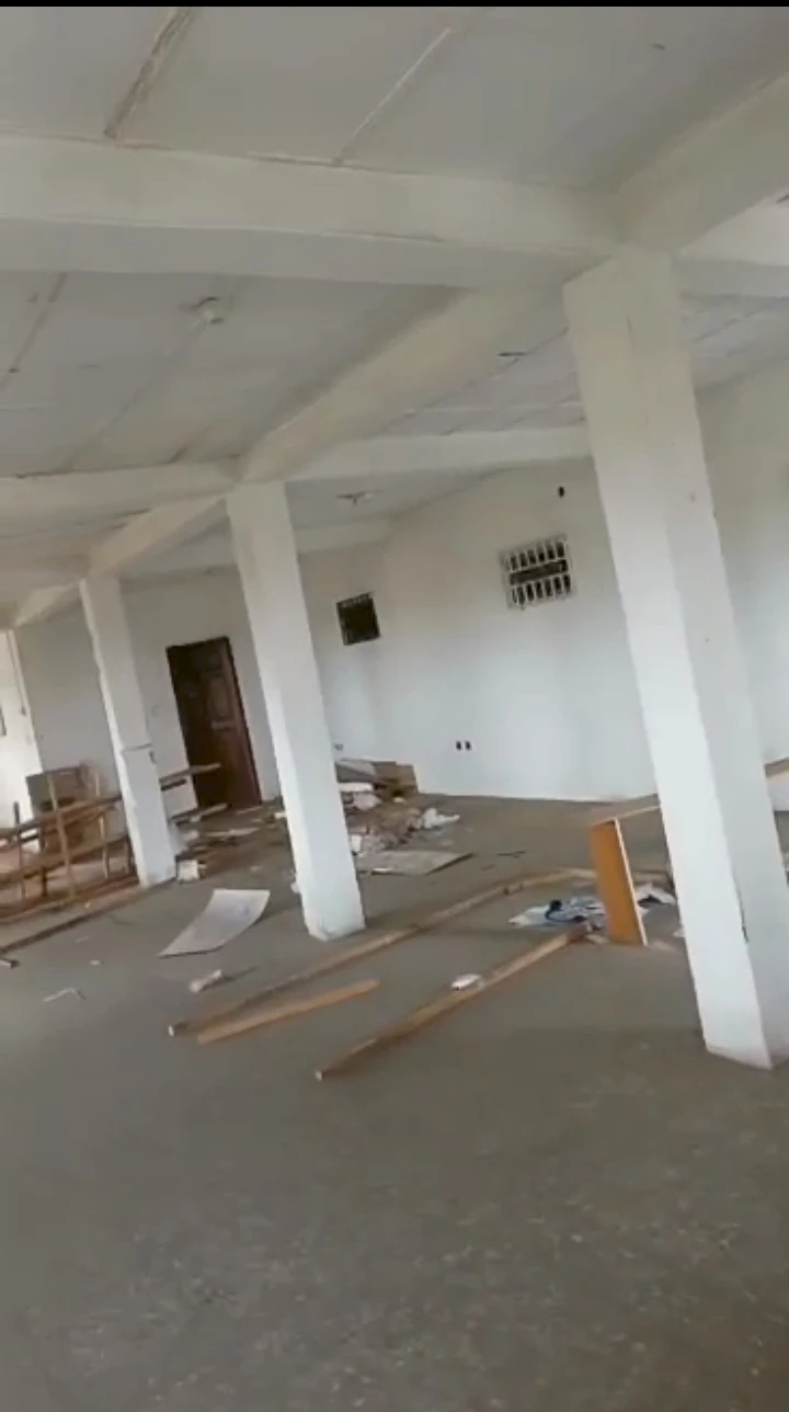 Office Space for Lease in Along Sapele Rd before Itohan Grammar School, Benin City,, Edo cover picture