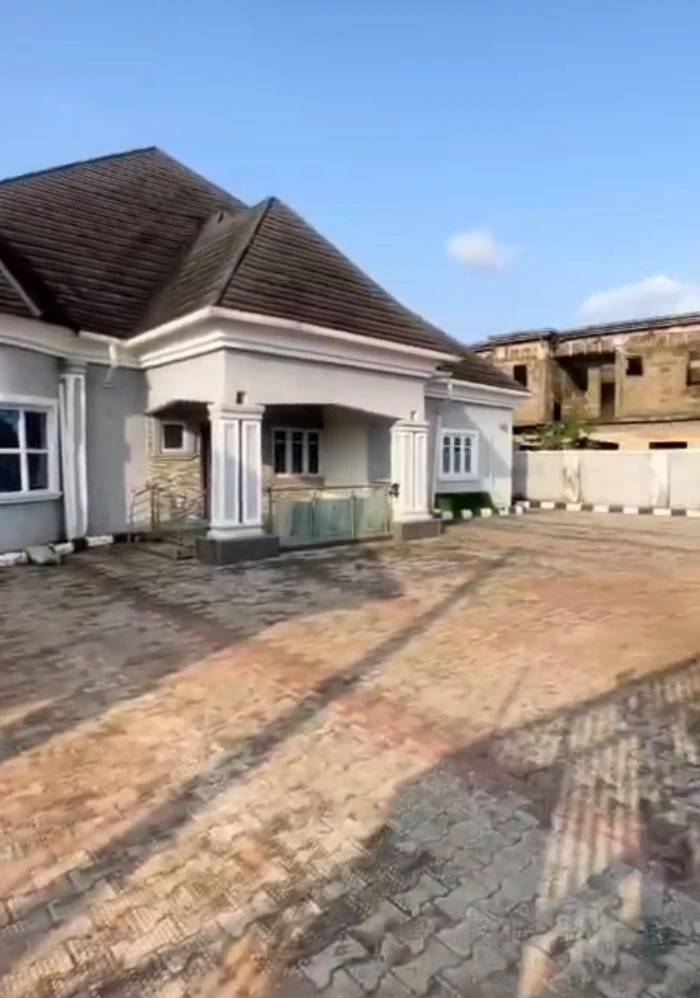 property cover photo