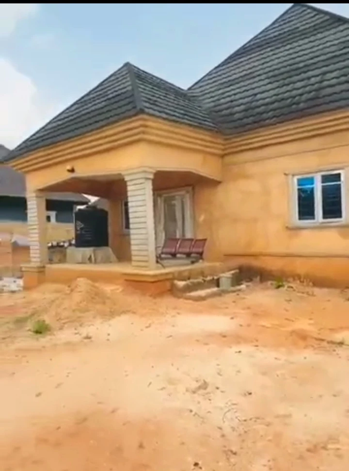 Bungalow for Sale in Iyanomo community, Edo cover picture