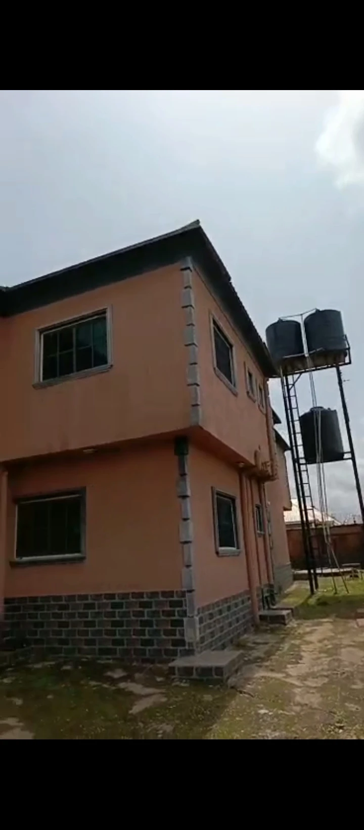 Duplex for Sale in Ogheghe community  Ekehuaw road, Edo cover picture