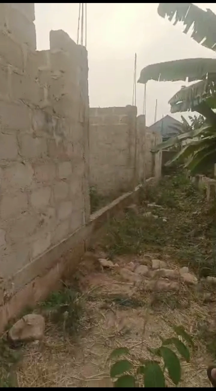 Uncompleted Building for Sale in Upper mission extension, Edo cover picture