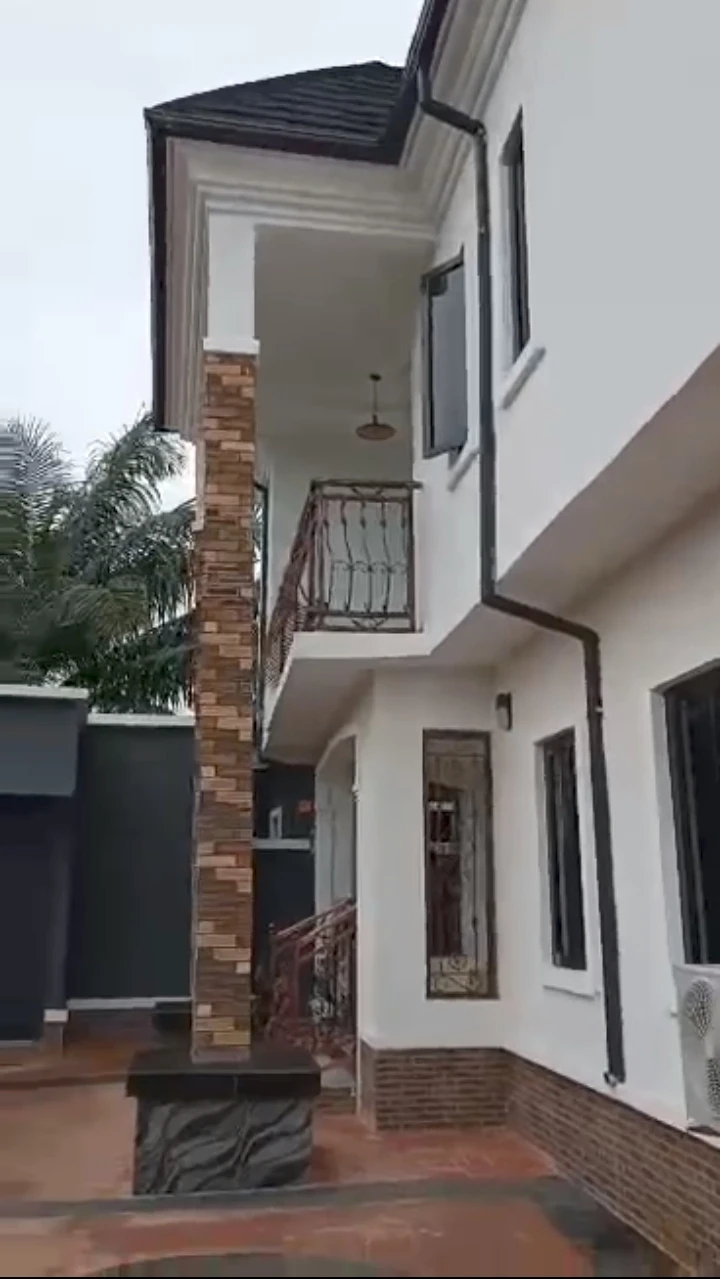 Duplex for Sale in Ugbor central, Edo cover picture