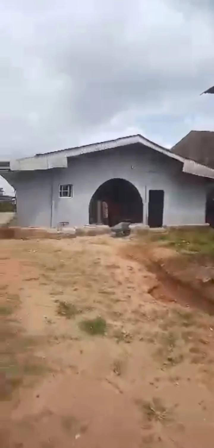 3 Bedroom Flat for Sale in Etete, Edo cover picture