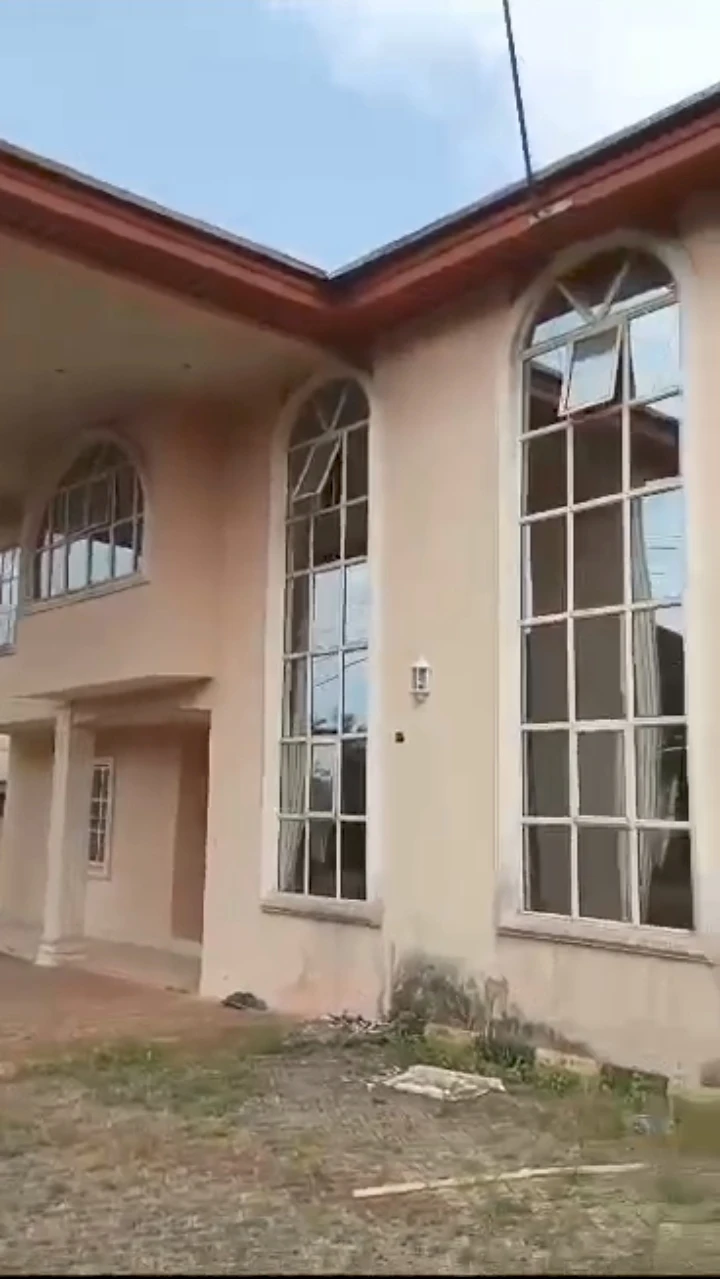 Duplex for Sale in ADC airport road, Edo cover picture