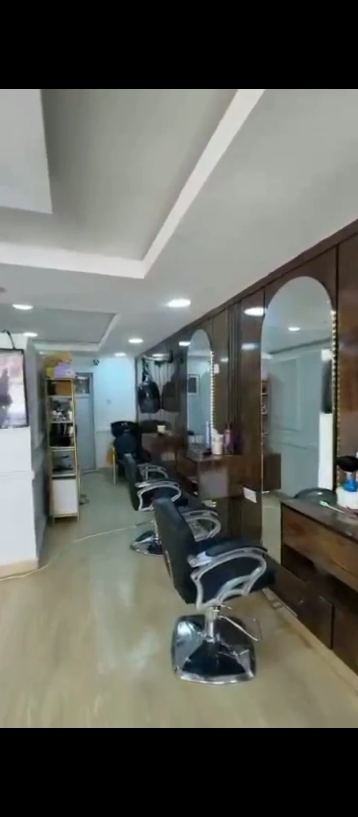 Store for Sale in Oni off ihama GRA, Edo cover picture