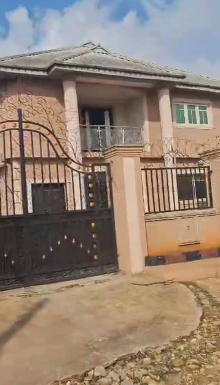 3 Bedroom Flat for Sale in off Edo Street, Off Irhirhi, Edo cover picture