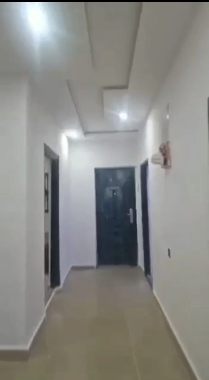 3 Bedroom Flat for Rent in Abuja quarter, Edo cover picture