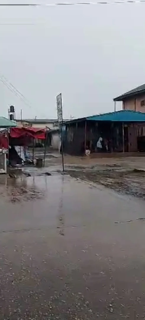 Bungalow for Sale in Warri sapele road, Delta