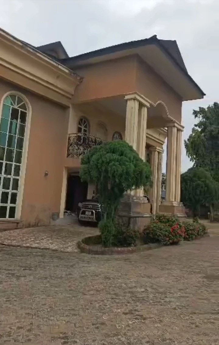 property cover photo