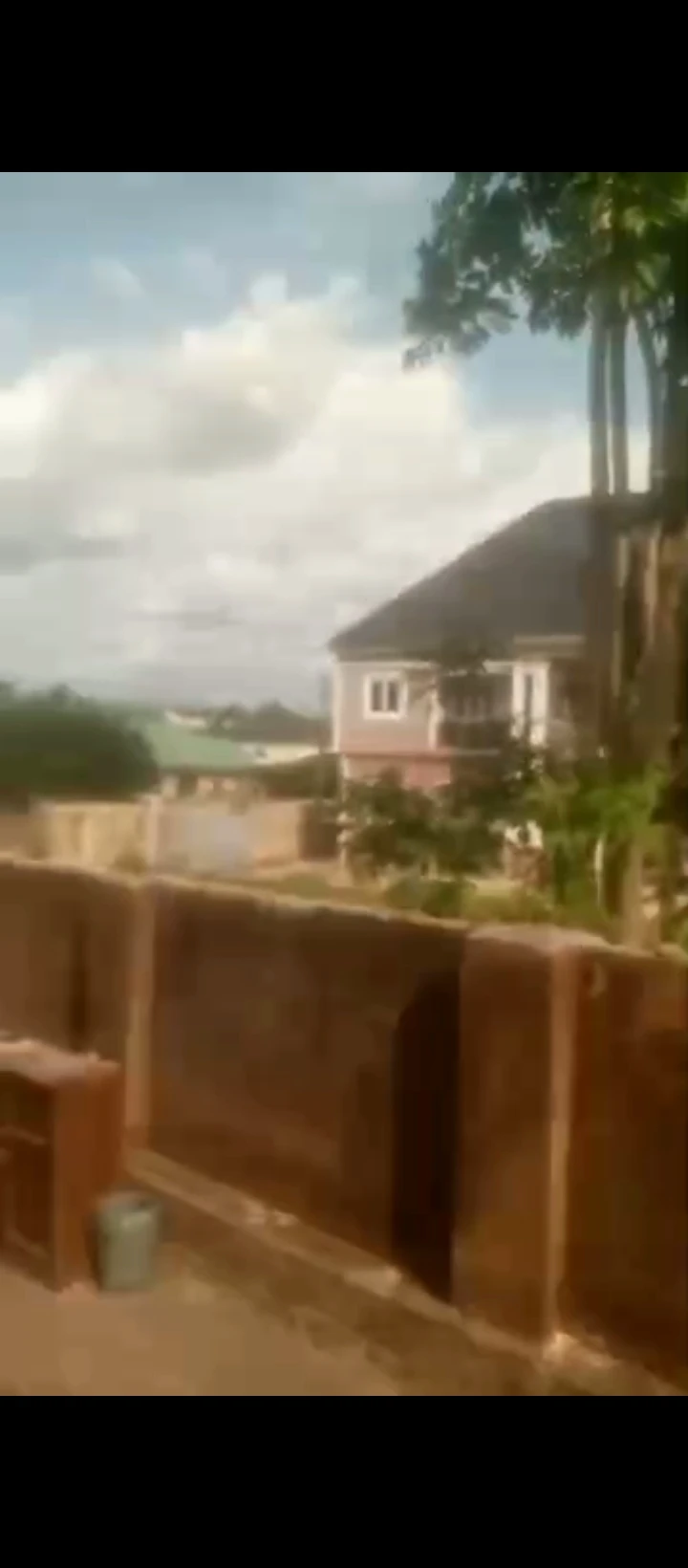 2 Bedroom Flat for Rent in Amagba off boundary road, Edo cover picture