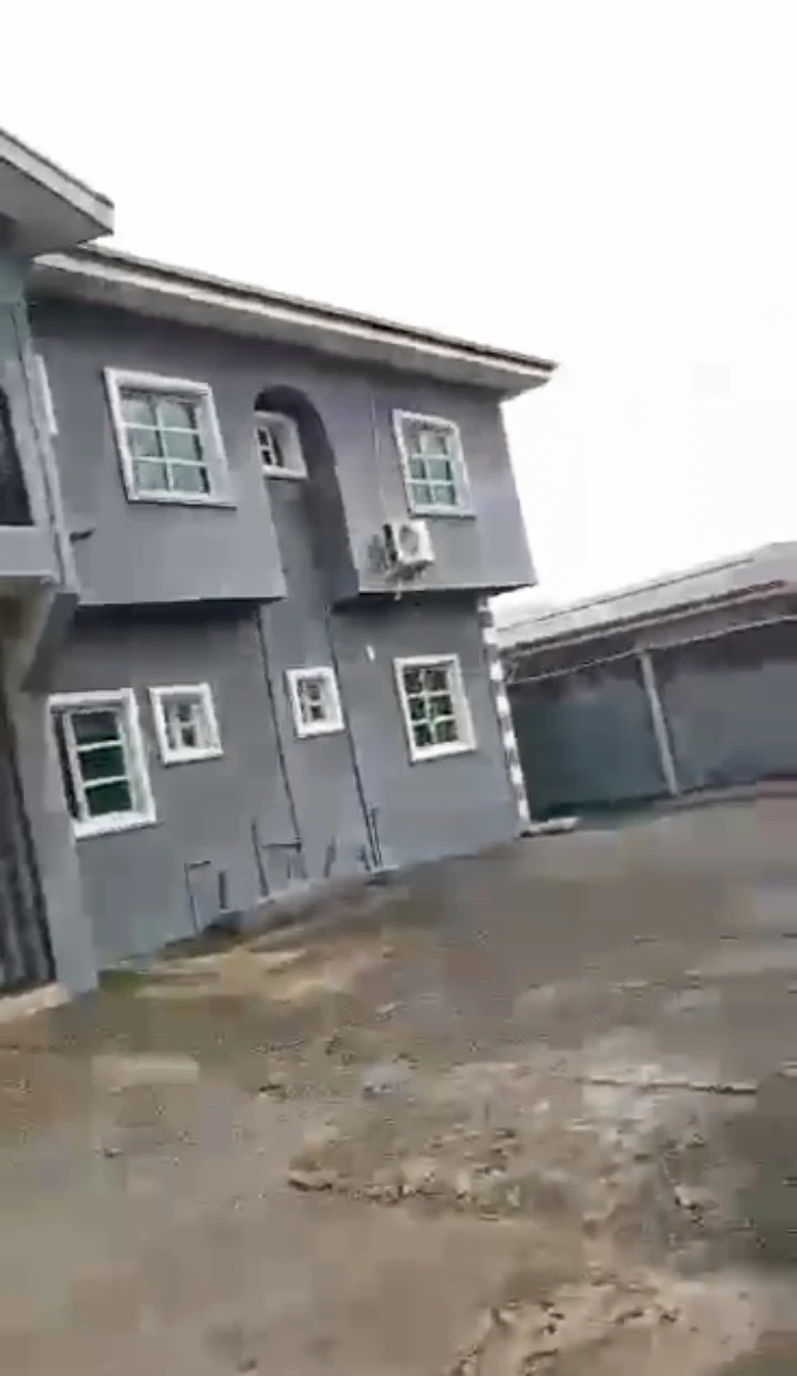 2 Bedroom Flat for Sale in First ugbor, Edo cover picture