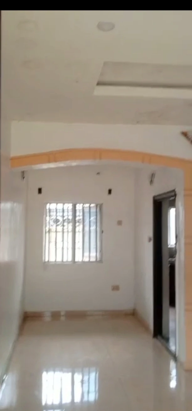 2 Bedroom Flat for Rent in Chalisco phase two off NPA road Warri Delta state, Delta cover picture