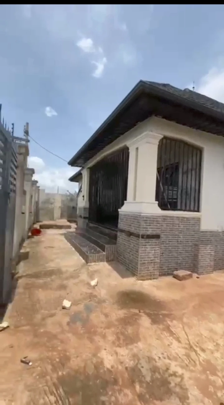Bungalow for Sale in Isihor, Edo cover picture