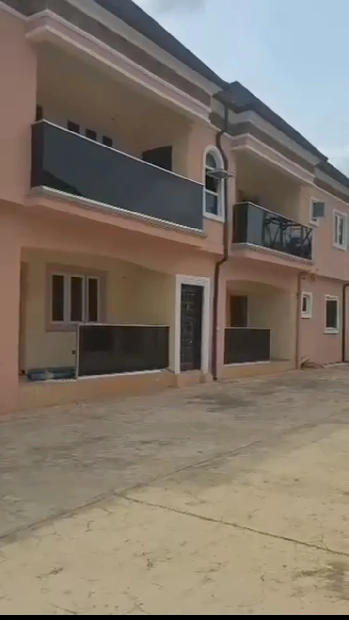 3 Bedroom Flat for Sale in Ogheghe, Edo cover picture