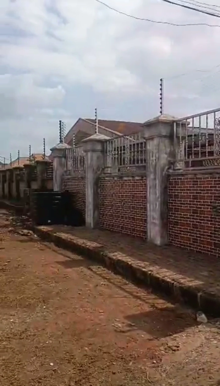 Bungalow for Sale in Arougba, Edo cover picture