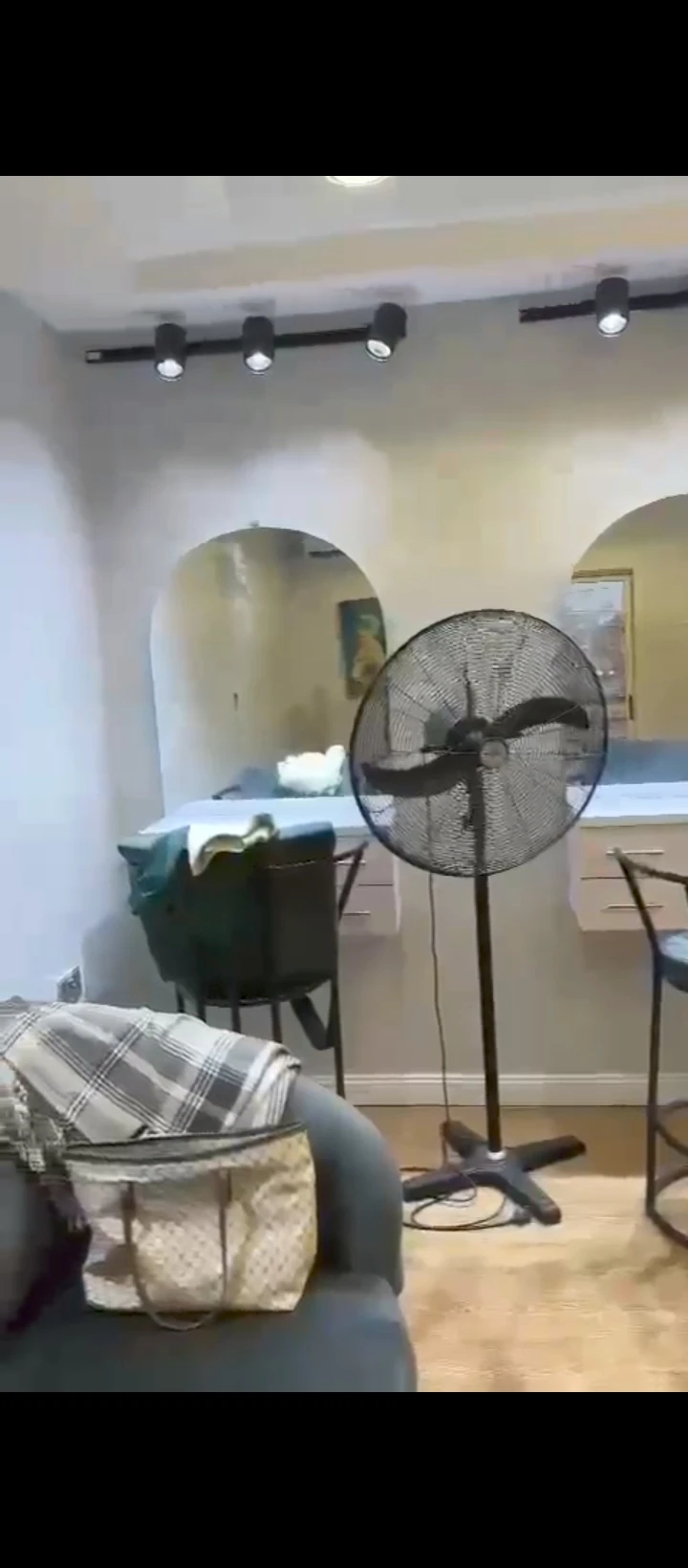 Store for Sale in Etete junction, Edo