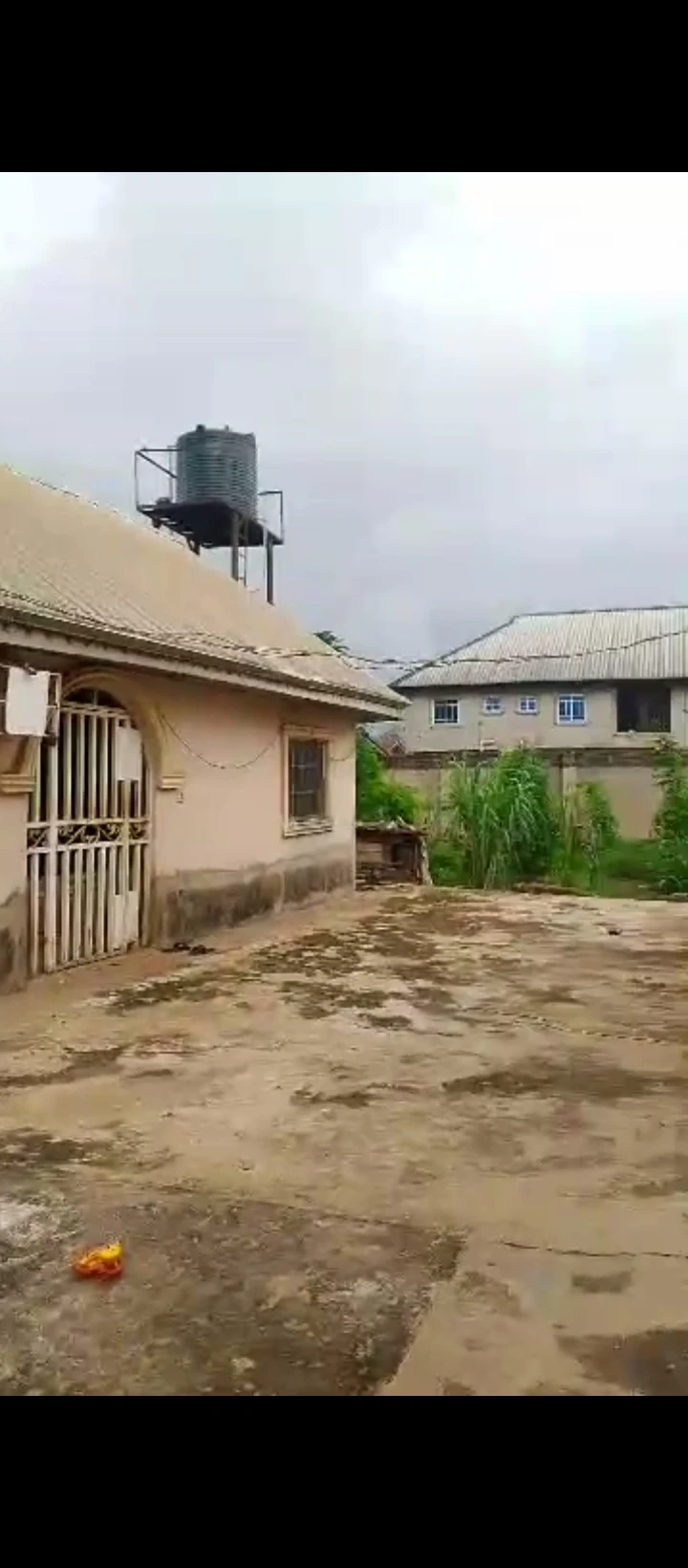 Bungalow for Sale in Eayean Benin Auchi express way, Edo cover picture