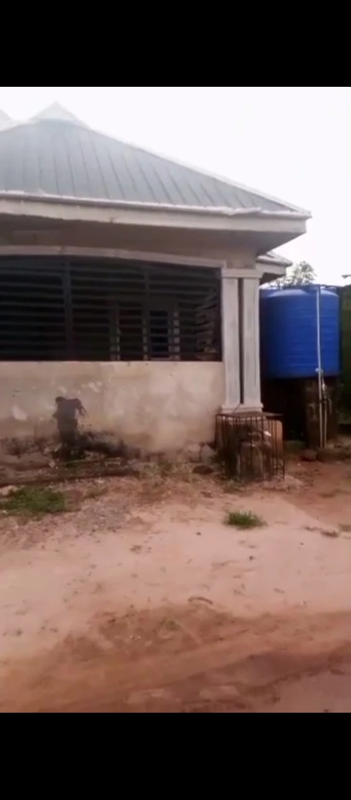 Bungalow for Sale in Iyanomo community, Edo cover picture