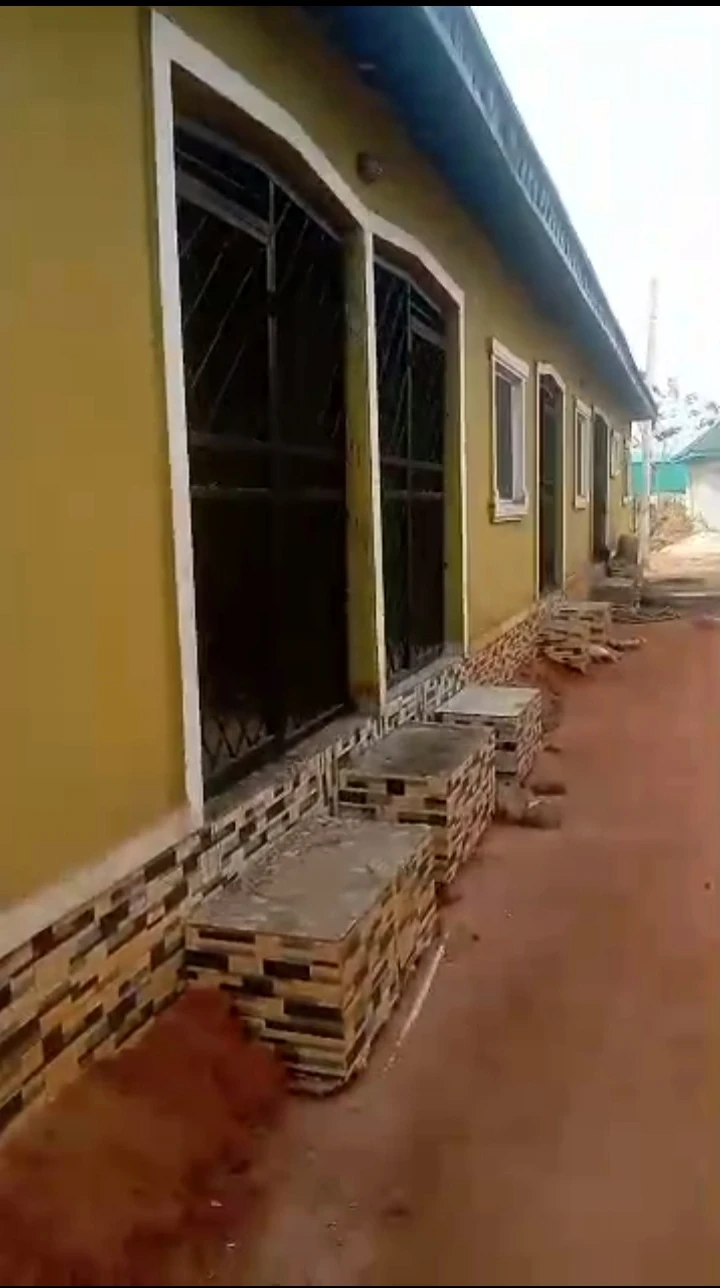Bungalow for Sale in Ologbo, Edo cover picture