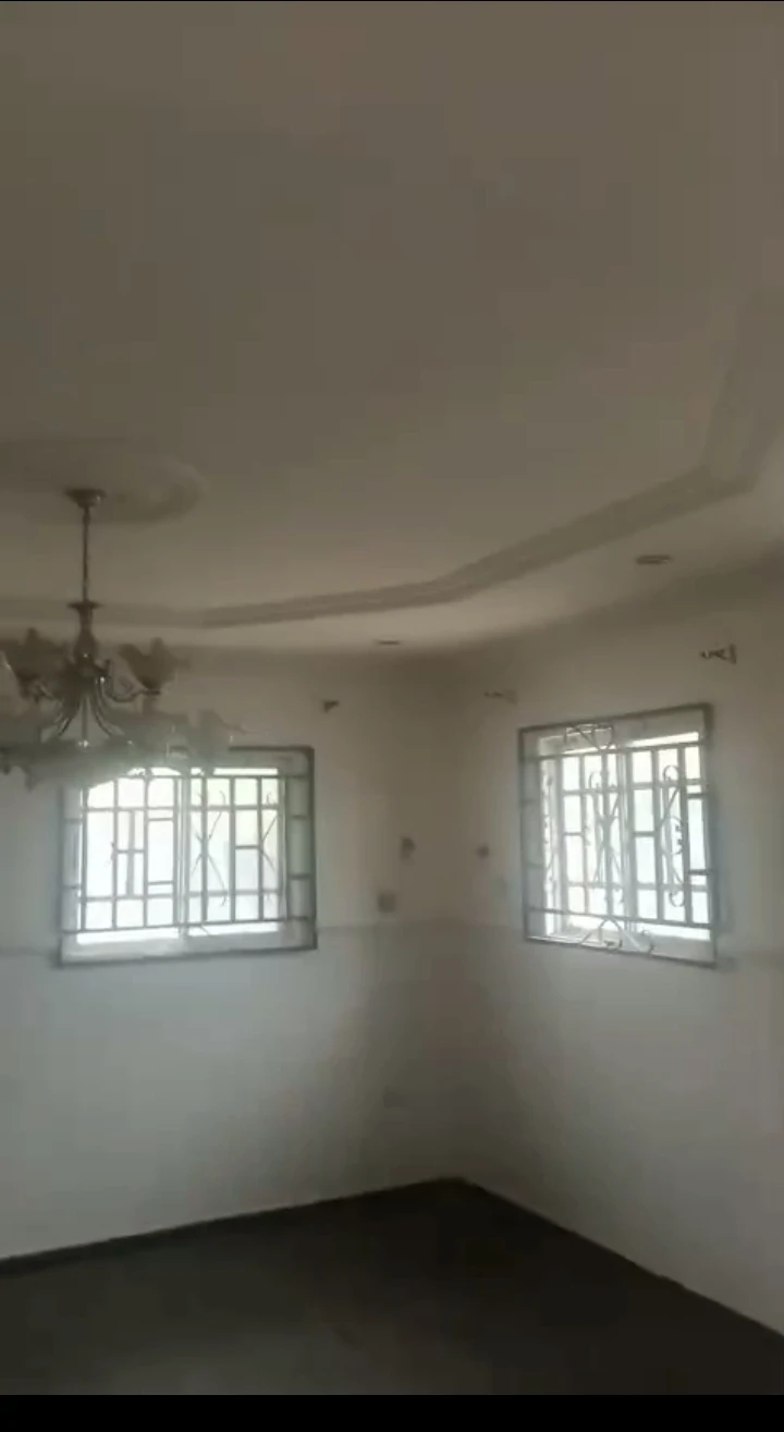 4 Bedroom Flat for Rent in Obe sapele road by ohghobi, Edo cover picture