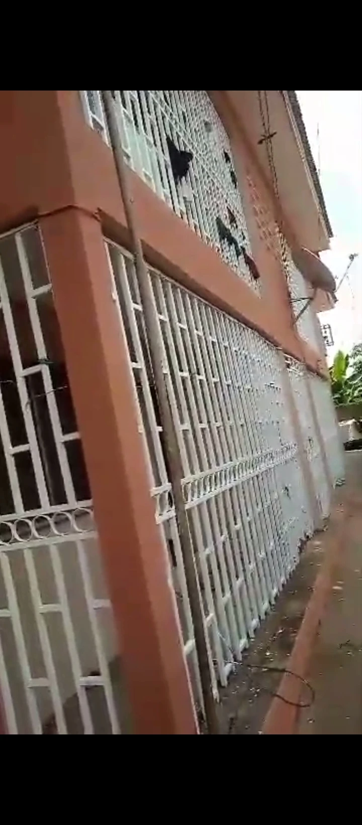 3 Bedroom Flat for Sale in Okhoro, Edo cover picture