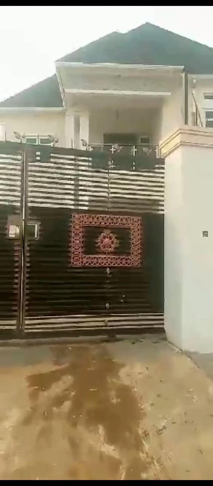 Duplex for Sale in Ugbor central, Edo cover picture