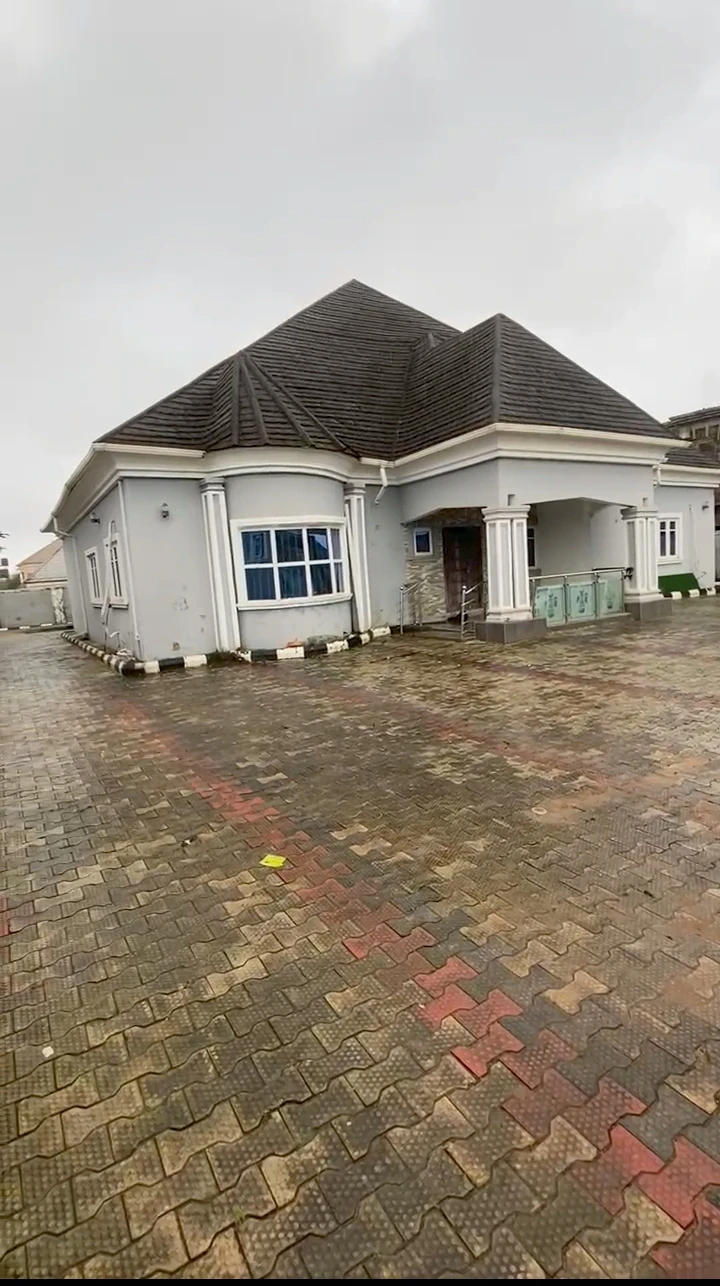 Bungalow for Sale in Amagba, Edo cover picture