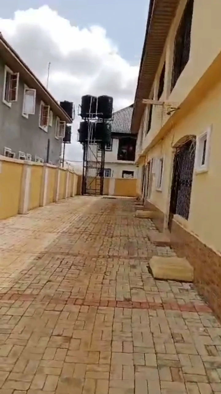 2 Bedroom Flat for Sale in Obe sapele road, Edo cover picture