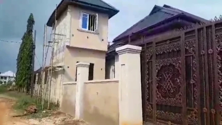 Bungalow for Sale in Back of Winner's church, Sapele Road., Edo cover picture