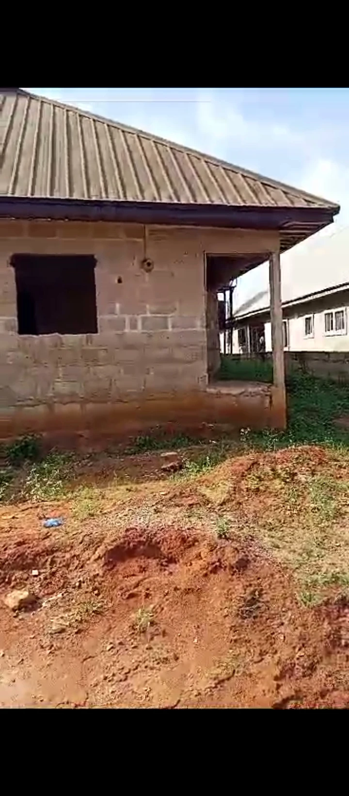 2 Bedroom Flat for Sale in Ogunwenyin, Edo