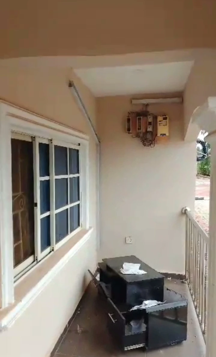 property cover photo