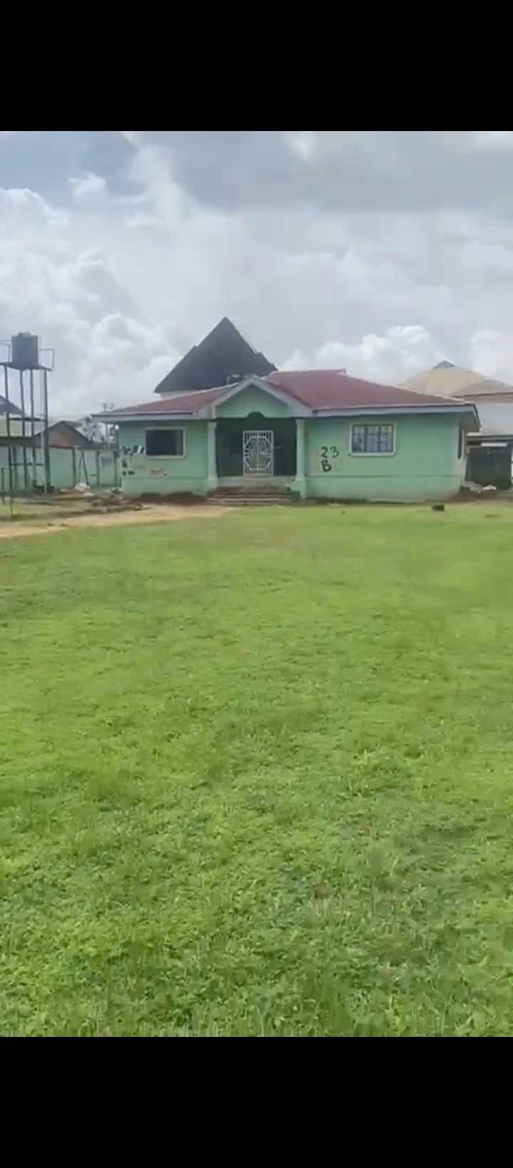 Land for Sale in Limit road Benin city, Edo cover picture