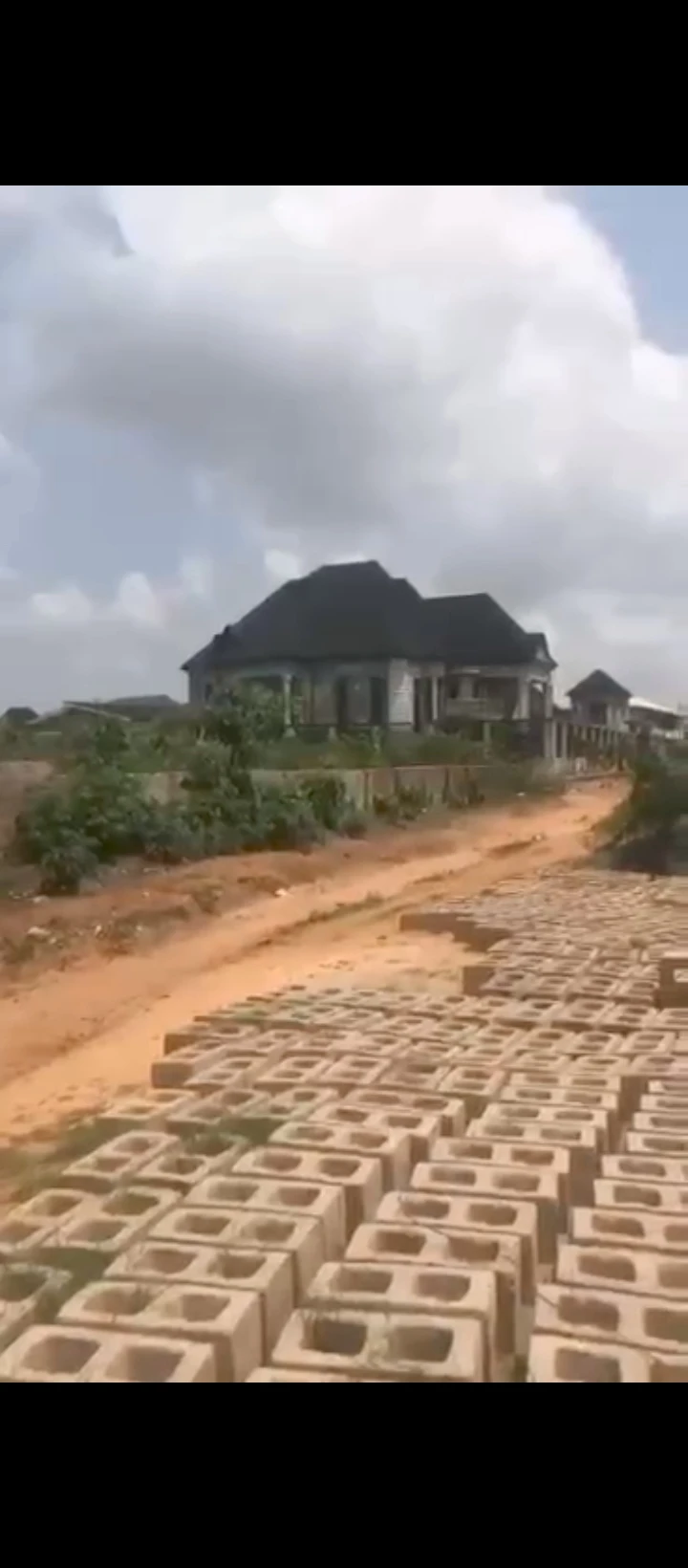 4 Bedroom Flat for Sale in AMAGBA, Edo