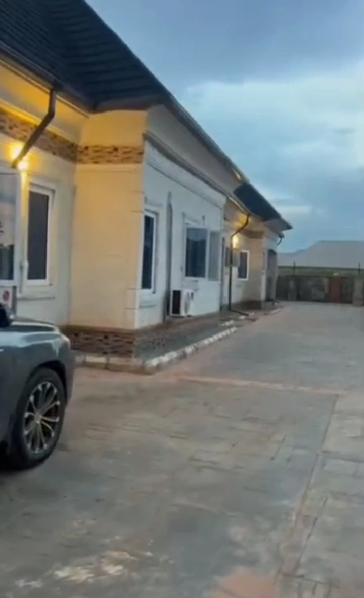 4 Bedroom Flat for Sale in Peanut, Edo cover picture