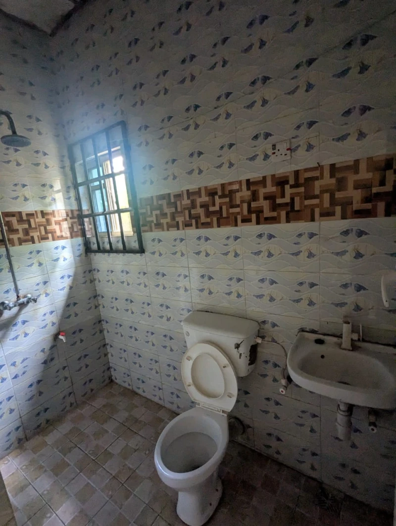 1 Bedroom Flat for Rent in Oron road, Akwa Ibom - Image 2
