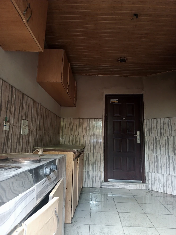 3 Bedroom Flat for Rent in Off ring road 3, Akwa Ibom - Image 3