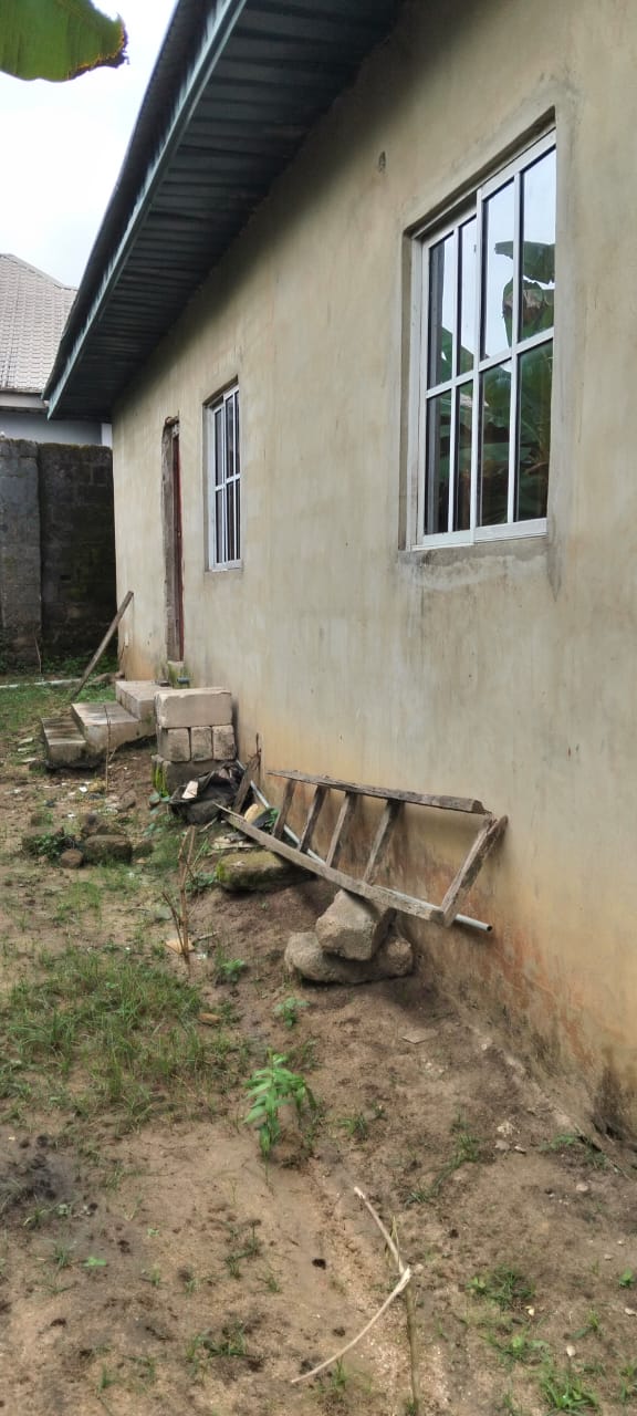 Bungalow for Sale in Nwaniba road, Akwa Ibom - Image 4