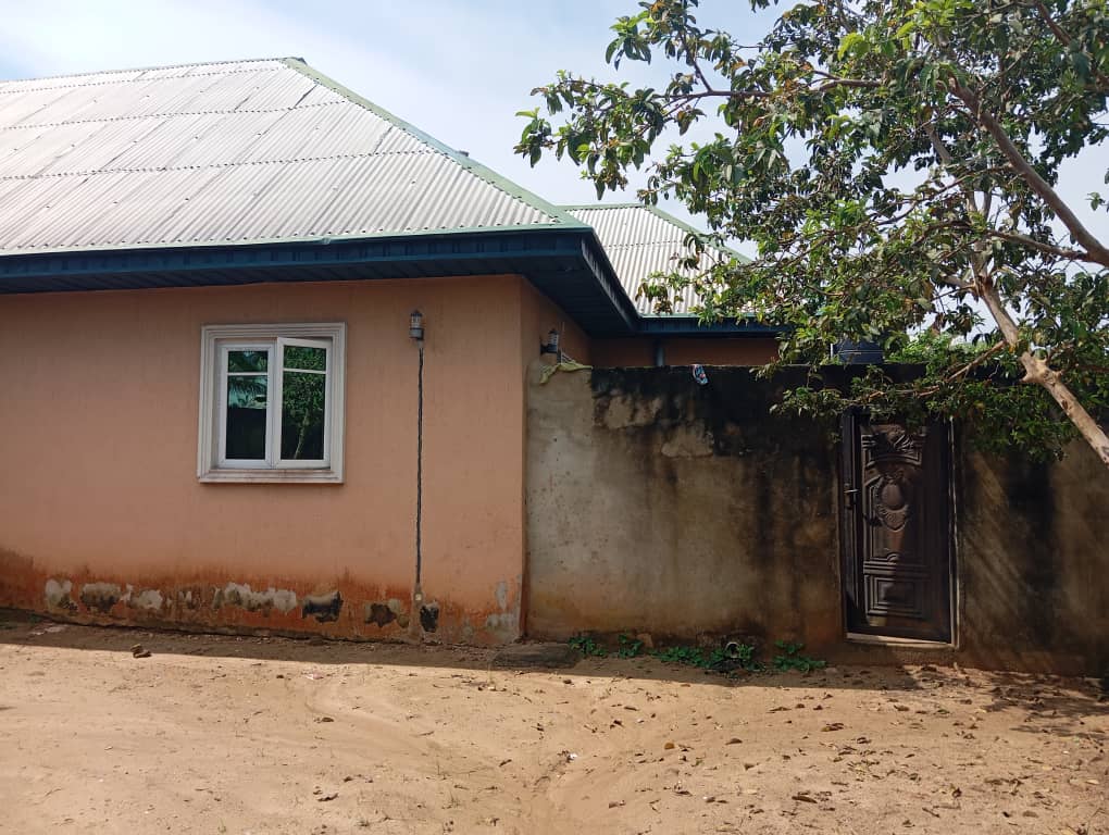 Bungalow for Sale in Off Atiku Abubaka, Akwa Ibom - Image 2