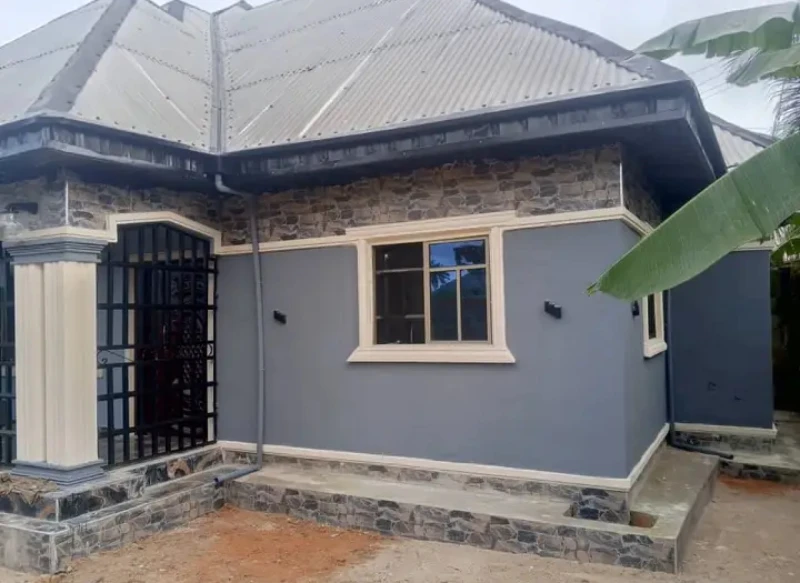 3 Bedroom Flat for Rent in Mbierebe by timber market, Akwa Ibom - Image 3