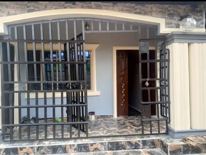 3 Bedroom Flat for Rent in Mbierebe by timber market, Akwa Ibom - Image 4