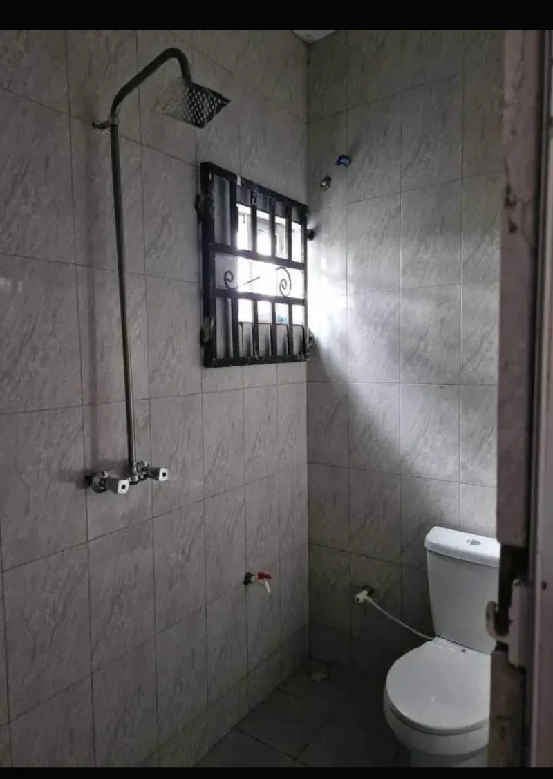 4 Bedroom Flat for Sale in Ikot iko by ikot akpan abai, Akwa Ibom - Image 6
