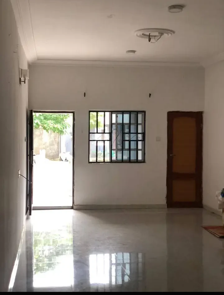 1 Bedroom Flat for Rent in Along Pepsi by idoro road, Akwa Ibom - Image 3