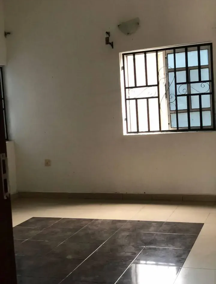 1 Bedroom Flat for Rent in Along Pepsi by idoro road, Akwa Ibom - Image 4