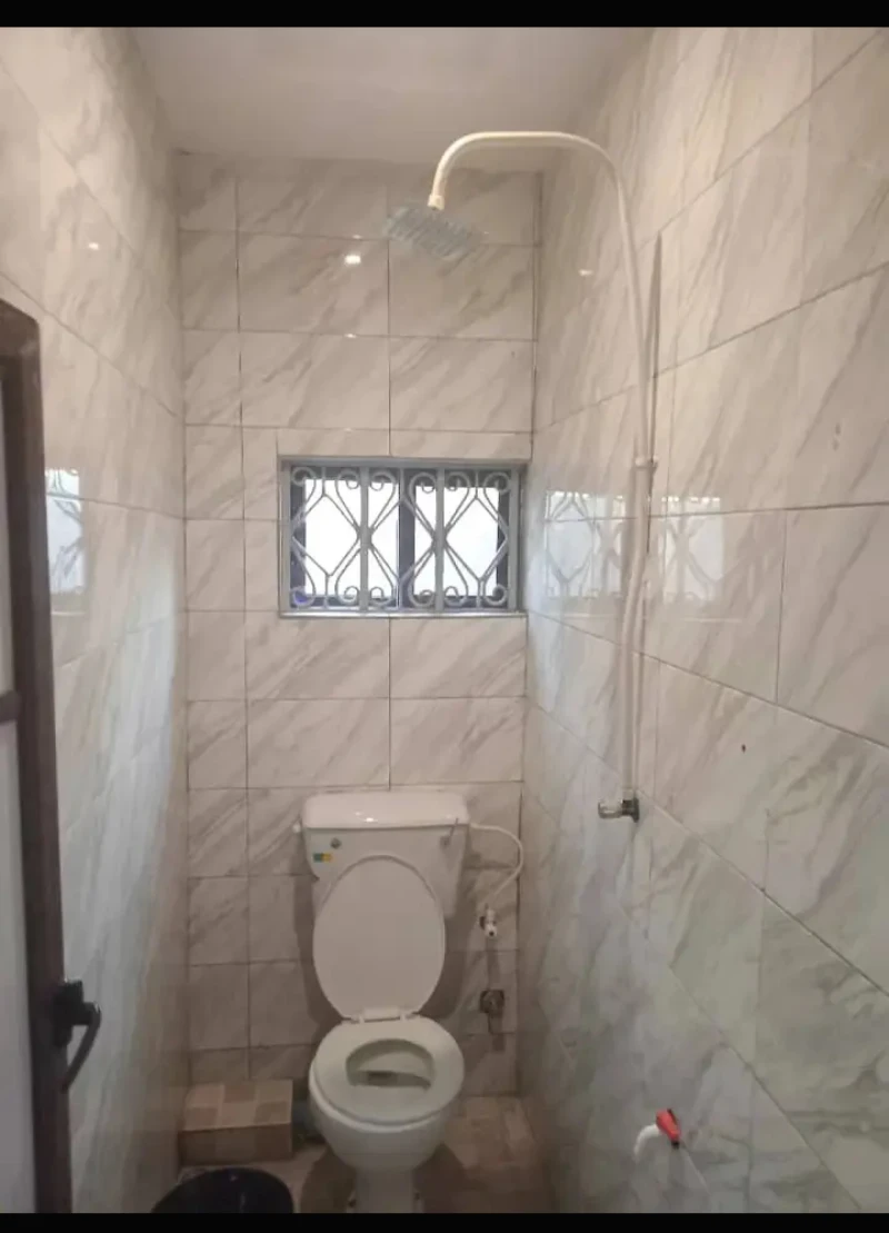 SelfContain for Rent in Off ifa big junction oron road, Akwa Ibom - Image 4