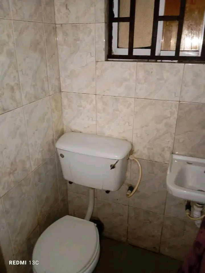 SelfContain for Rent in Abak road by transformer, Akwa Ibom - Image 2