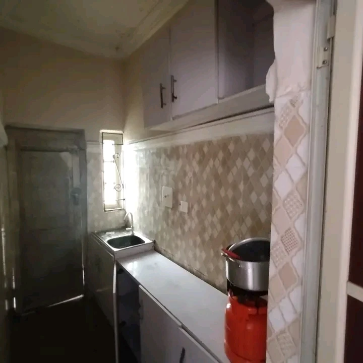 1 Bedroom Flat for Rent in Off shelter afrique, Akwa Ibom - Image 2