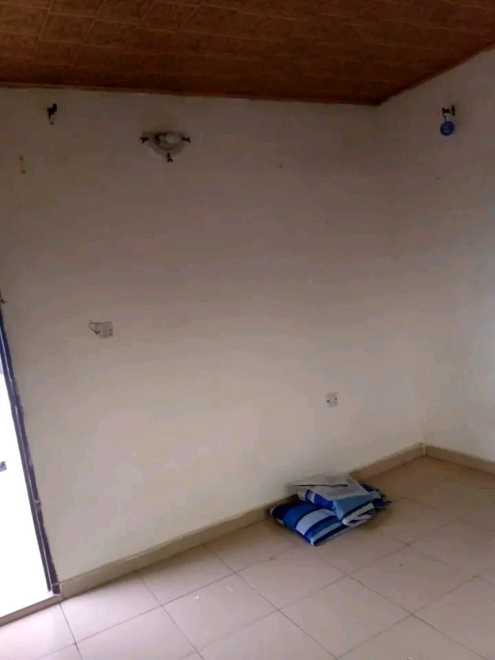 SelfContain for Rent in Abak road after state secretarii, Akwa Ibom - Image 4