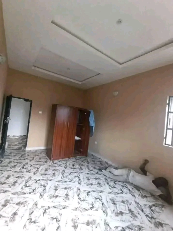 3 Bedroom Flat for Rent in Off udoudoma avenue, Akwa Ibom - Image 3