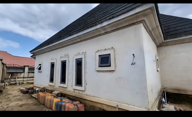 Bungalow for Sale in Nwaniba road, Akwa Ibom - Image 3