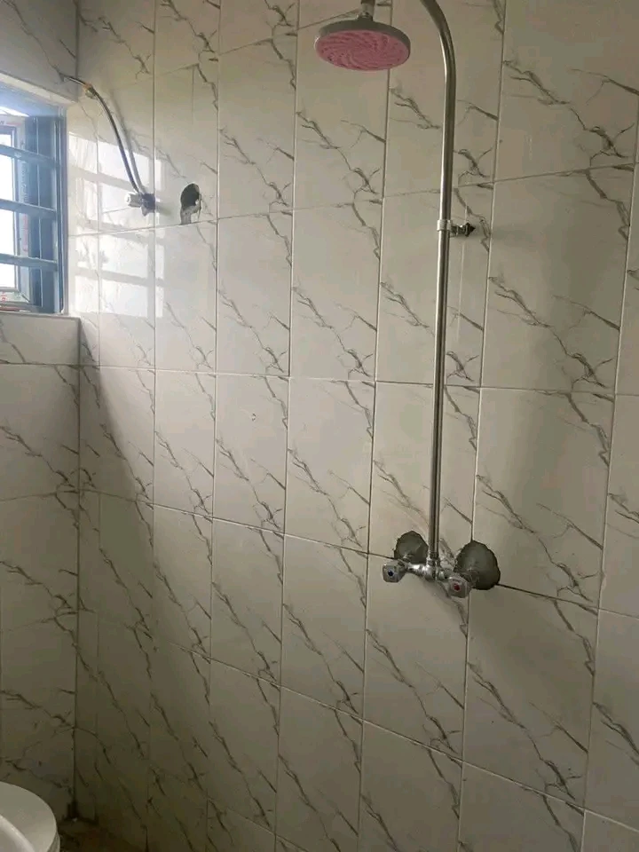 3 Bedroom Flat for Rent in Off nelson Mandela/school road, Akwa Ibom - Image 1